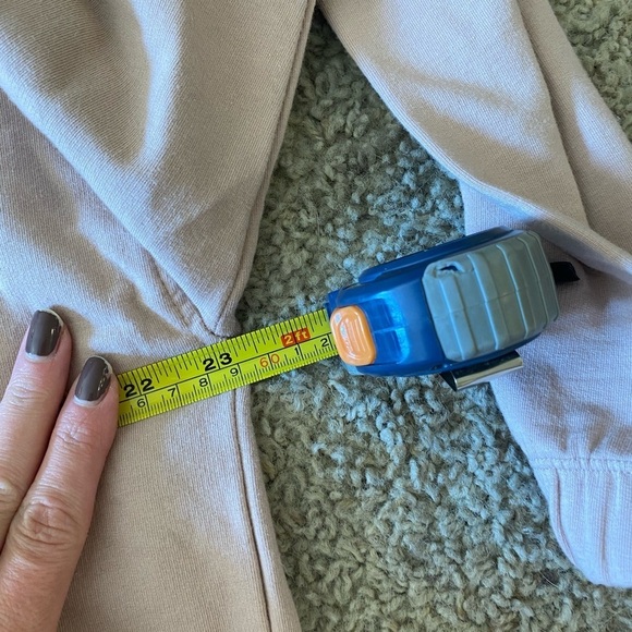 Vuori Women’s Laguna Zip Up Hoodie in Beige Size L Loungewear Sweatshirt - Picture 6 of 7